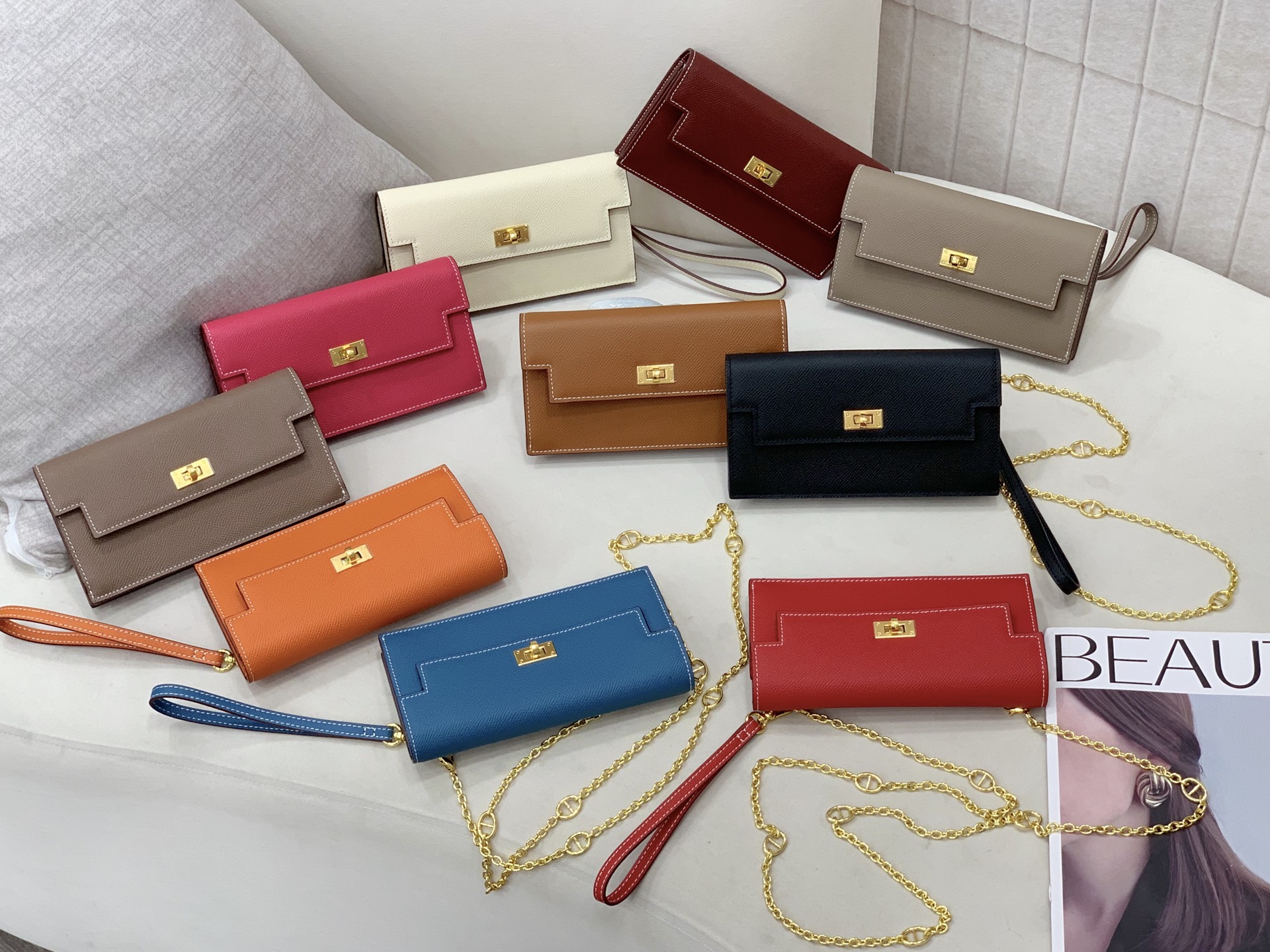 Hermes-Kelly Pocket长钱包➕斜挎包 Madame小牛皮长钱包➕斜挎包 - 6个卡槽 - 一个拉链口袋 Hermes-Kelly Pocket长钱包➕斜挎包 Madame小牛皮长钱包➕斜挎包 - 6个卡槽 - 一个拉链口袋