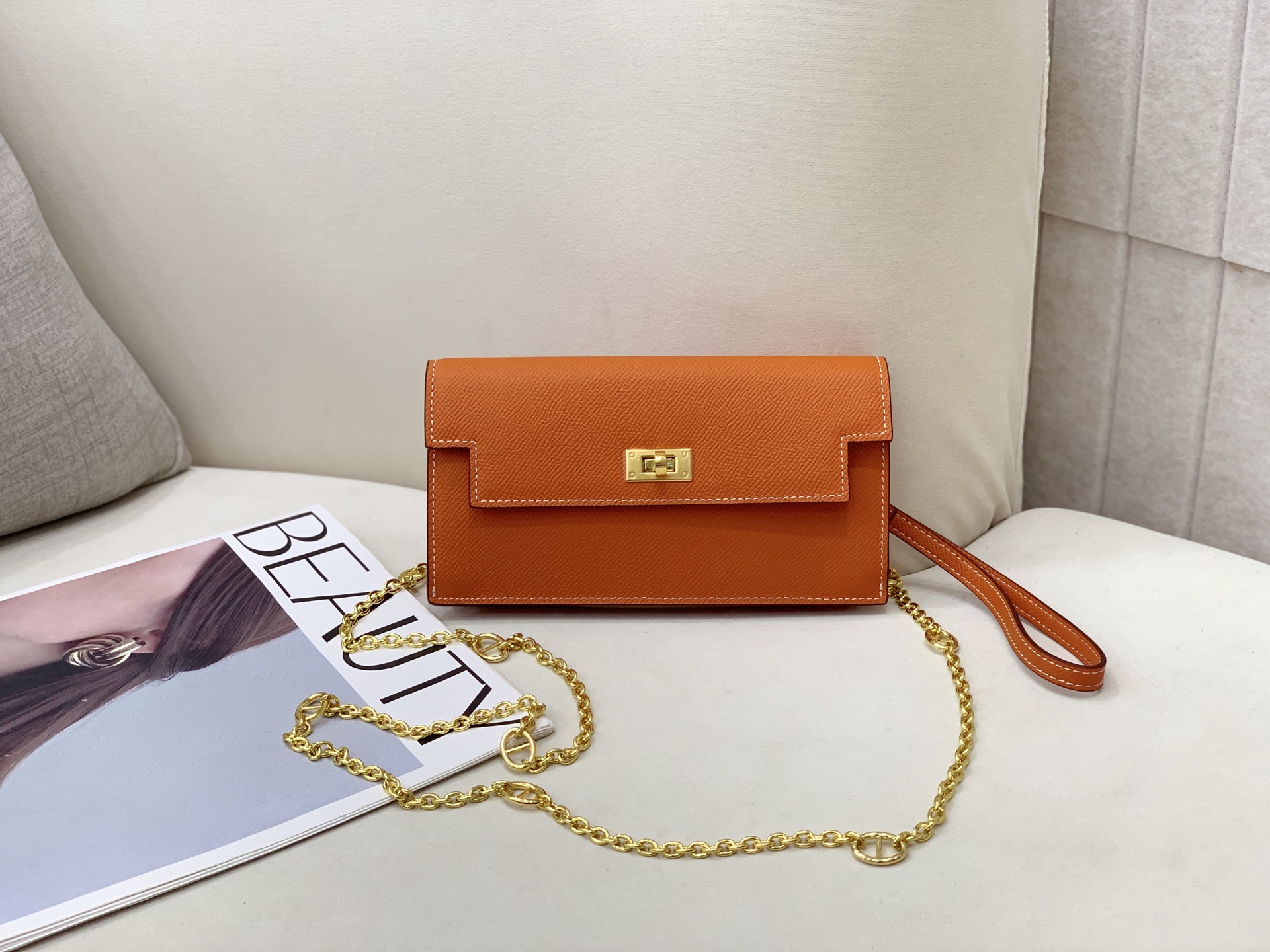 Hermes-Kelly Pocket长钱包➕斜挎包 Madame小牛皮长钱包➕斜挎包 - 6个卡槽 - 一个拉链口袋 Hermes-Kelly Pocket长钱包➕斜挎包 Madame小牛皮长钱包➕斜挎包 - 6个卡槽 - 一个拉链口袋