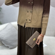 Hermes-Kelly Pocket长钱包➕斜挎包 Madame小牛皮长钱包➕斜挎包 - 6个卡槽 - 一个拉链口袋 Hermes-Kelly Pocket长钱包➕斜挎包 Madame小牛皮长钱包➕斜挎包 - 6个卡槽 - 一个拉链口袋