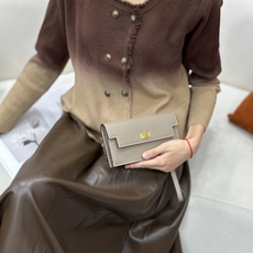 Hermes-Kelly Pocket长钱包➕斜挎包 Madame小牛皮长钱包➕斜挎包 - 6个卡槽 - 一个拉链口袋 Hermes-Kelly Pocket长钱包➕斜挎包 Madame小牛皮长钱包➕斜挎包 - 6个卡槽 - 一个拉链口袋