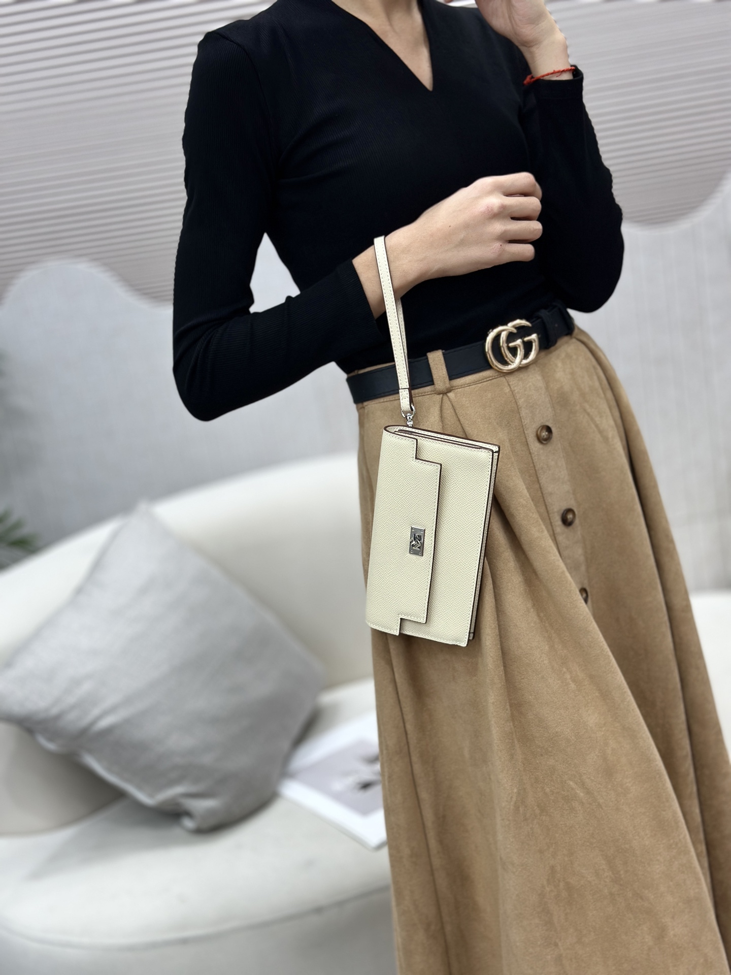 Hermes-Kelly Pocket长钱包➕斜挎包 Madame小牛皮长钱包➕斜挎包 - 6个卡槽 - 一个拉链口袋 Hermes-Kelly Pocket长钱包➕斜挎包 Madame小牛皮长钱包➕斜挎包 - 6个卡槽 - 一个拉链口袋