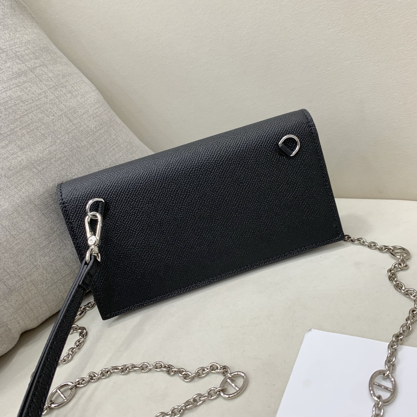 Hermes-Kelly Pocket长钱包➕斜挎包 Madame小牛皮长钱包➕斜挎包 - 6个卡槽 - 一个拉链口袋 Hermes-Kelly Pocket长钱包➕斜挎包 Madame小牛皮长钱包➕斜挎包 - 6个卡槽 - 一个拉链口袋
