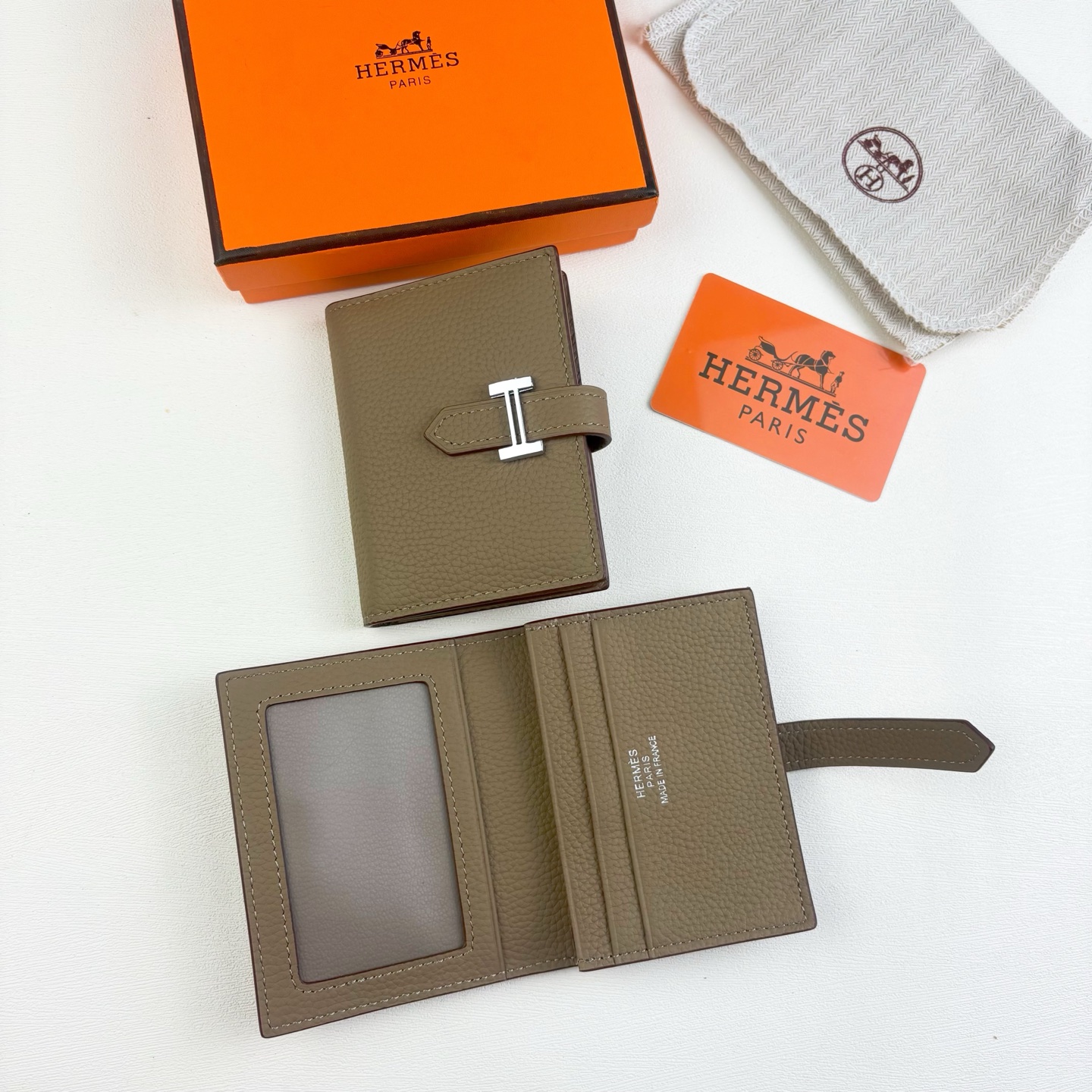 Hermes togo 小牛皮卡包 5