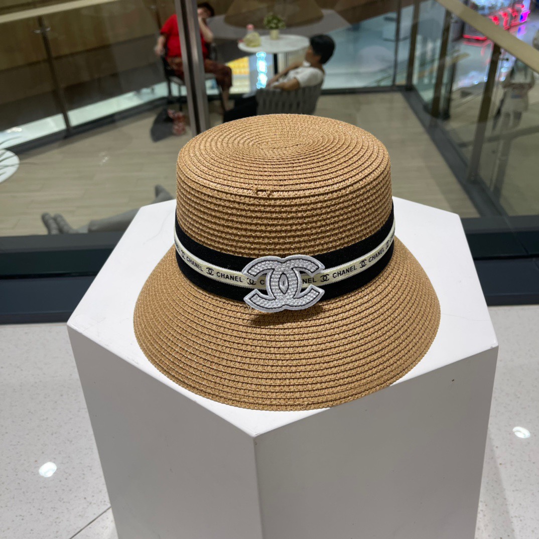  Chanel香奈儿草帽，头围57cm。