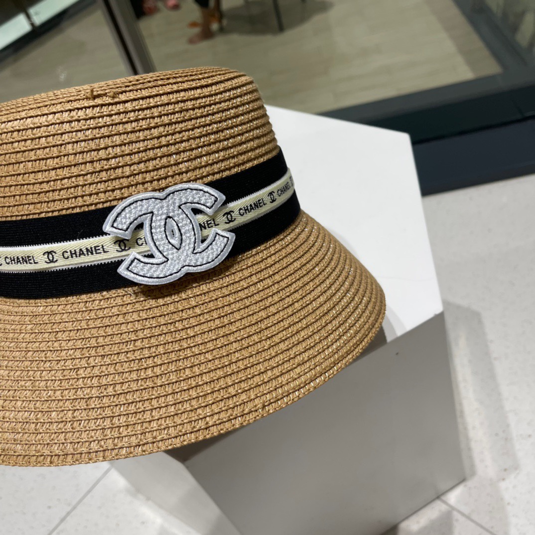  Chanel香奈儿草帽，头围57cm。