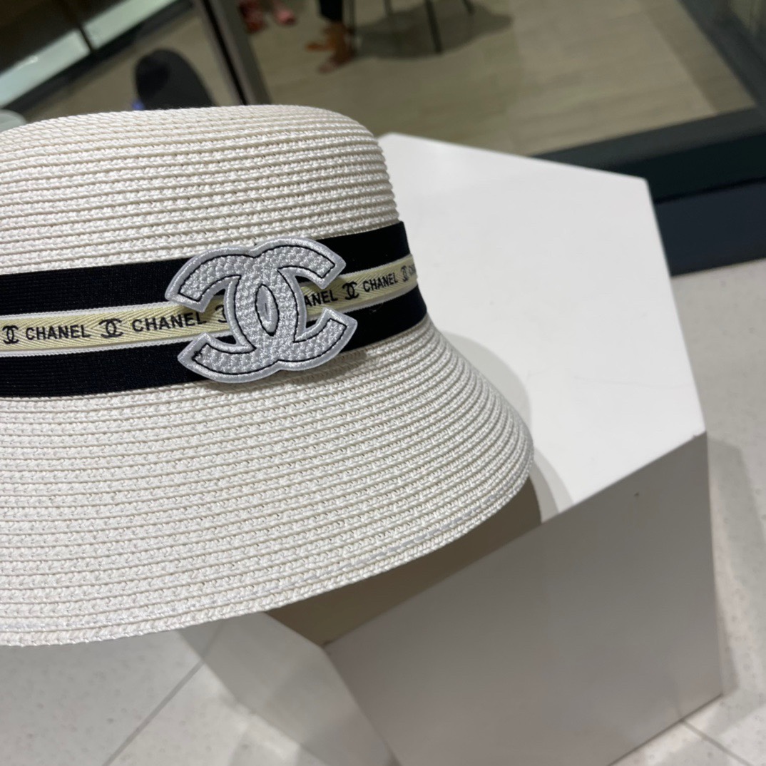  Chanel香奈儿草帽，头围57cm。