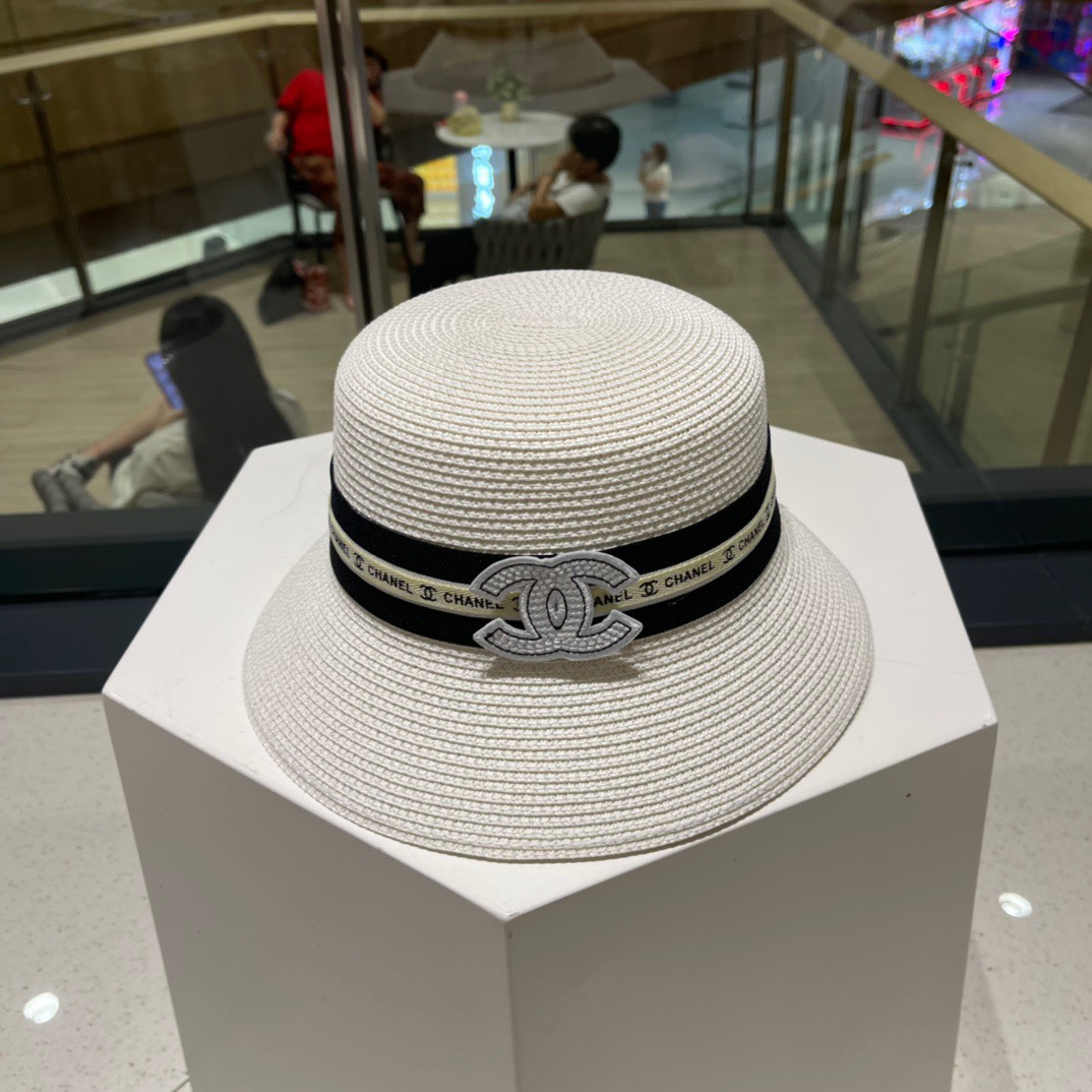  Chanel香奈儿草帽，头围57cm。