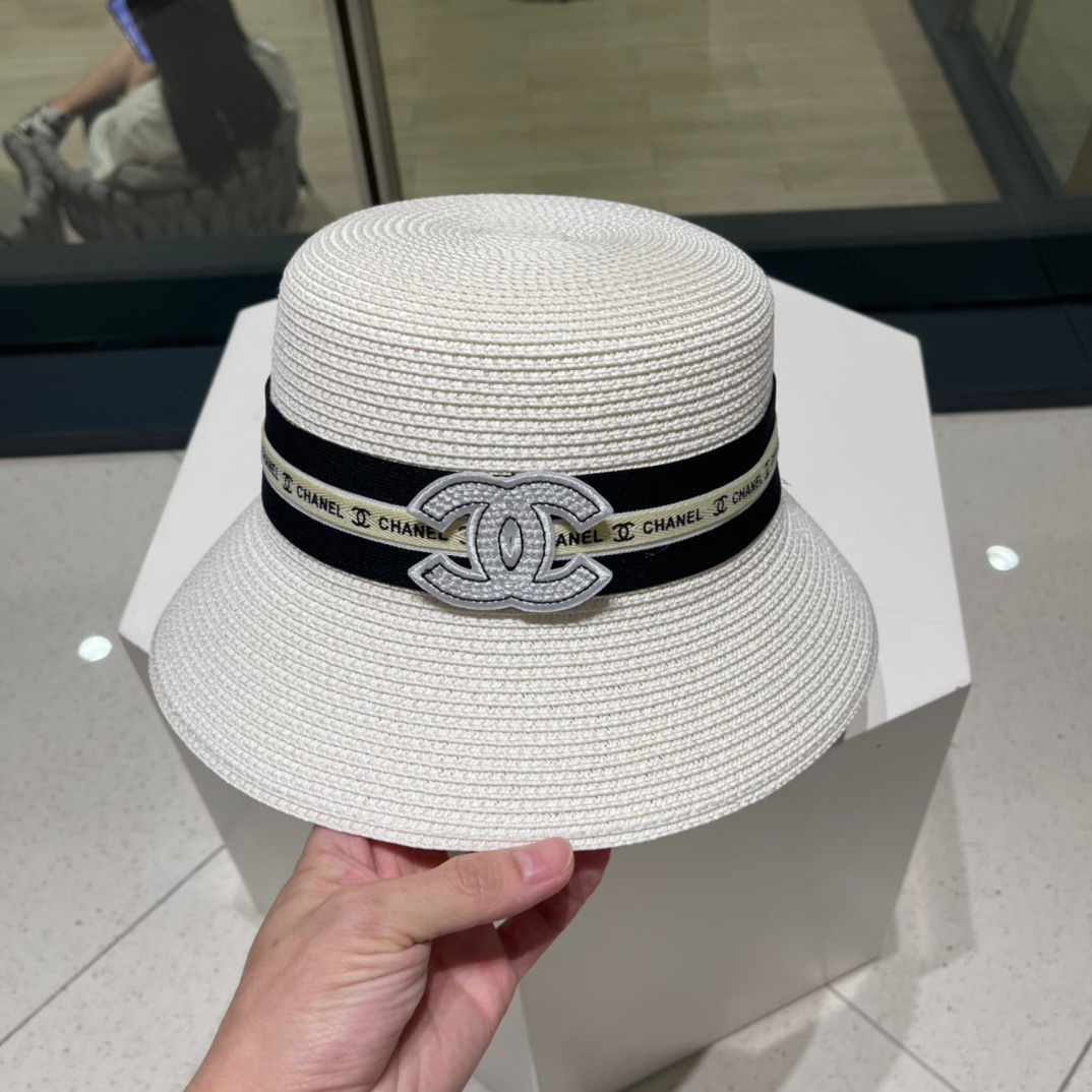  Chanel香奈儿草帽，头围57cm。