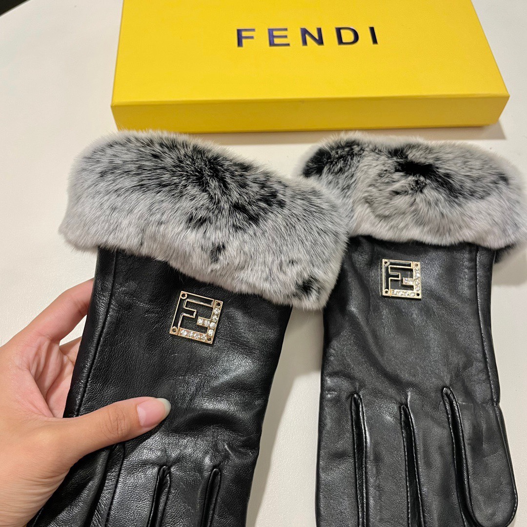 配包装芬迪FENDI2023秋冬懒兔毛羊五金logo手套手机触屏值得对比同款不同品质秒杀市场差产品进口一