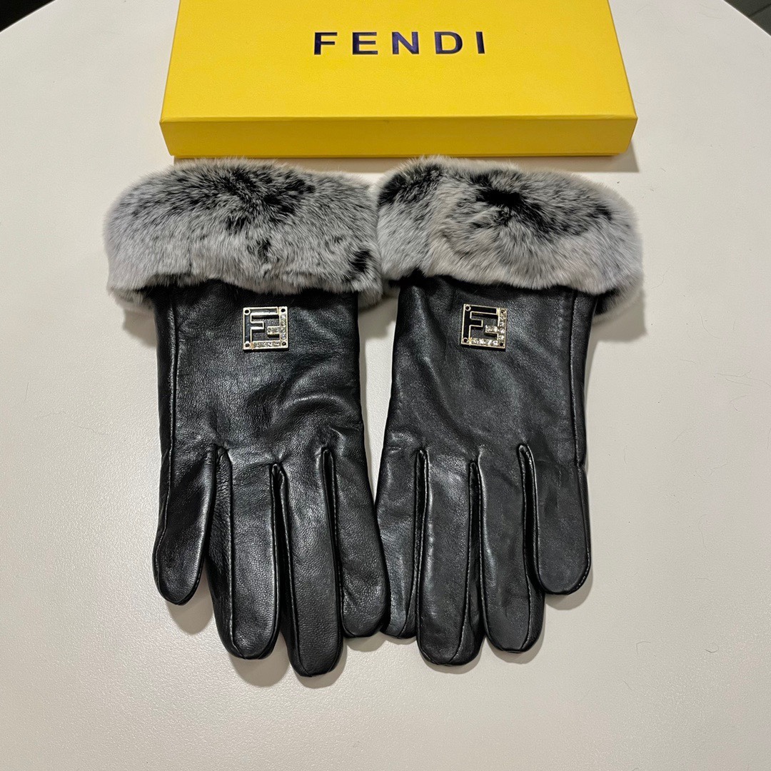 配包装芬迪FENDI2023秋冬懒兔毛羊五金logo手套手机触屏值得对比同款不同品质秒杀市场差产品进口一