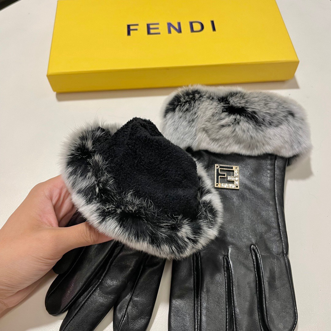 配包装芬迪FENDI2023秋冬懒兔毛羊五金logo手套手机触屏值得对比同款不同品质秒杀市场差产品进口一