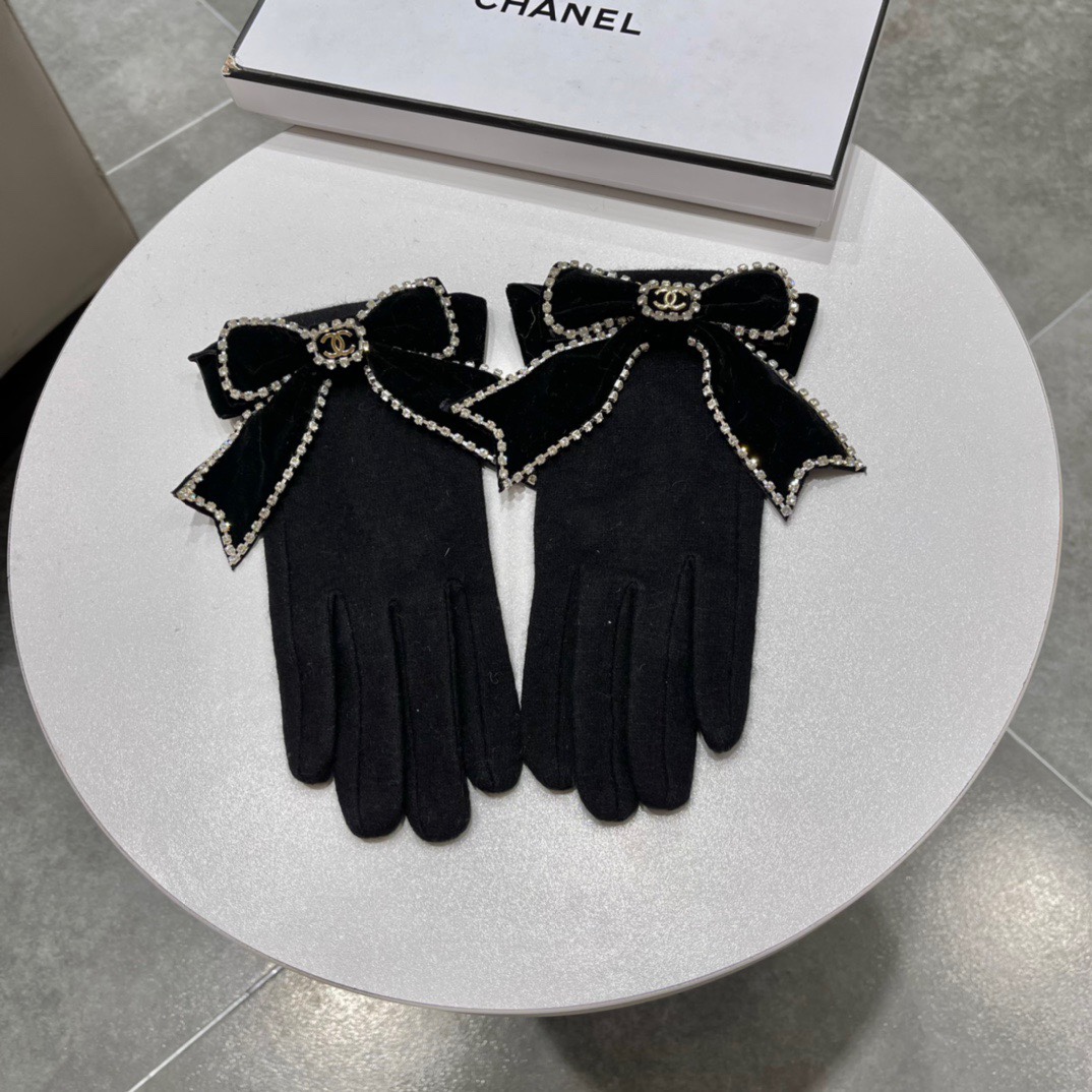 Chanel香奈儿2023秋冬羊毛手套值得对比同款不同品质秒杀市场差产品羊毛内里不加绒经典不过时款.喜欢