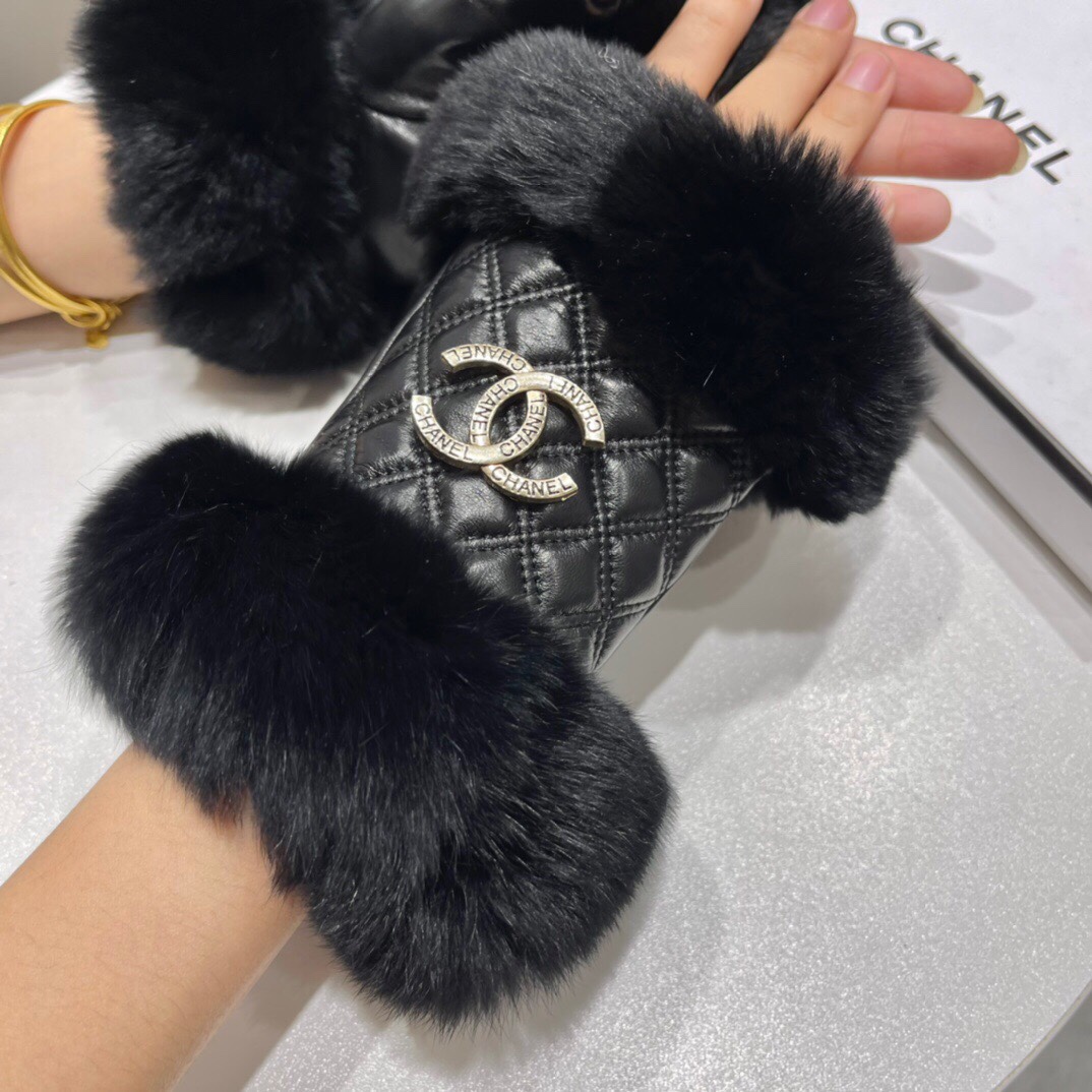Chanel香奈儿2023秋冬短款懒兔毛手套值得对比同款不同品质秒杀市场差产品进口一级羊皮懒兔毛内里加绒