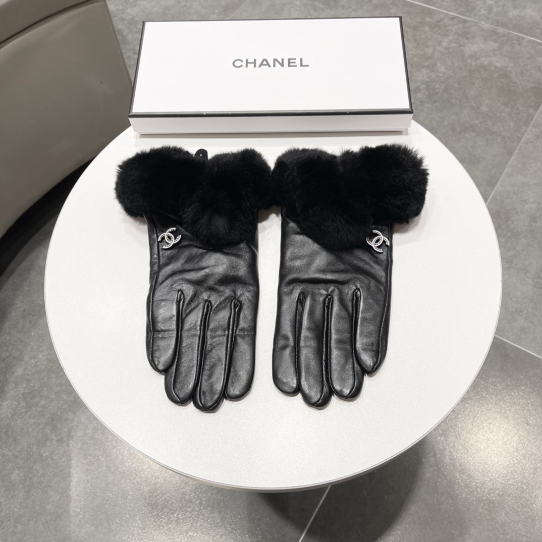 Chanel香奈儿2023秋冬双C懒兔毛羊皮手套手机触屏值得对比同款不同品质秒杀市场差产品进口一级羊皮懒