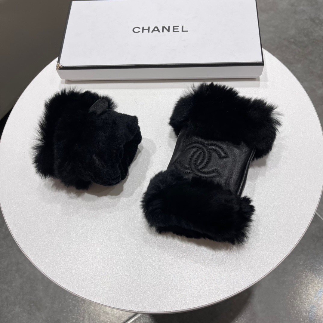 Chanel香奈儿2023秋冬短款懒兔毛手套值得对比同款不同品质秒杀市场差产品进口一级羊皮懒兔毛内里加绒