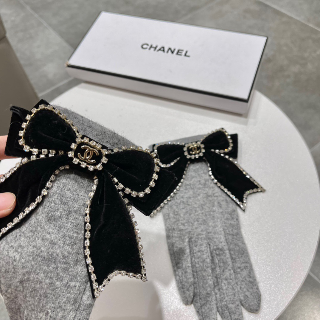 Chanel香奈儿2023秋冬羊毛手套值得对比同款不同品质秒杀市场差产品羊毛内里不加绒经典不过时款.喜欢