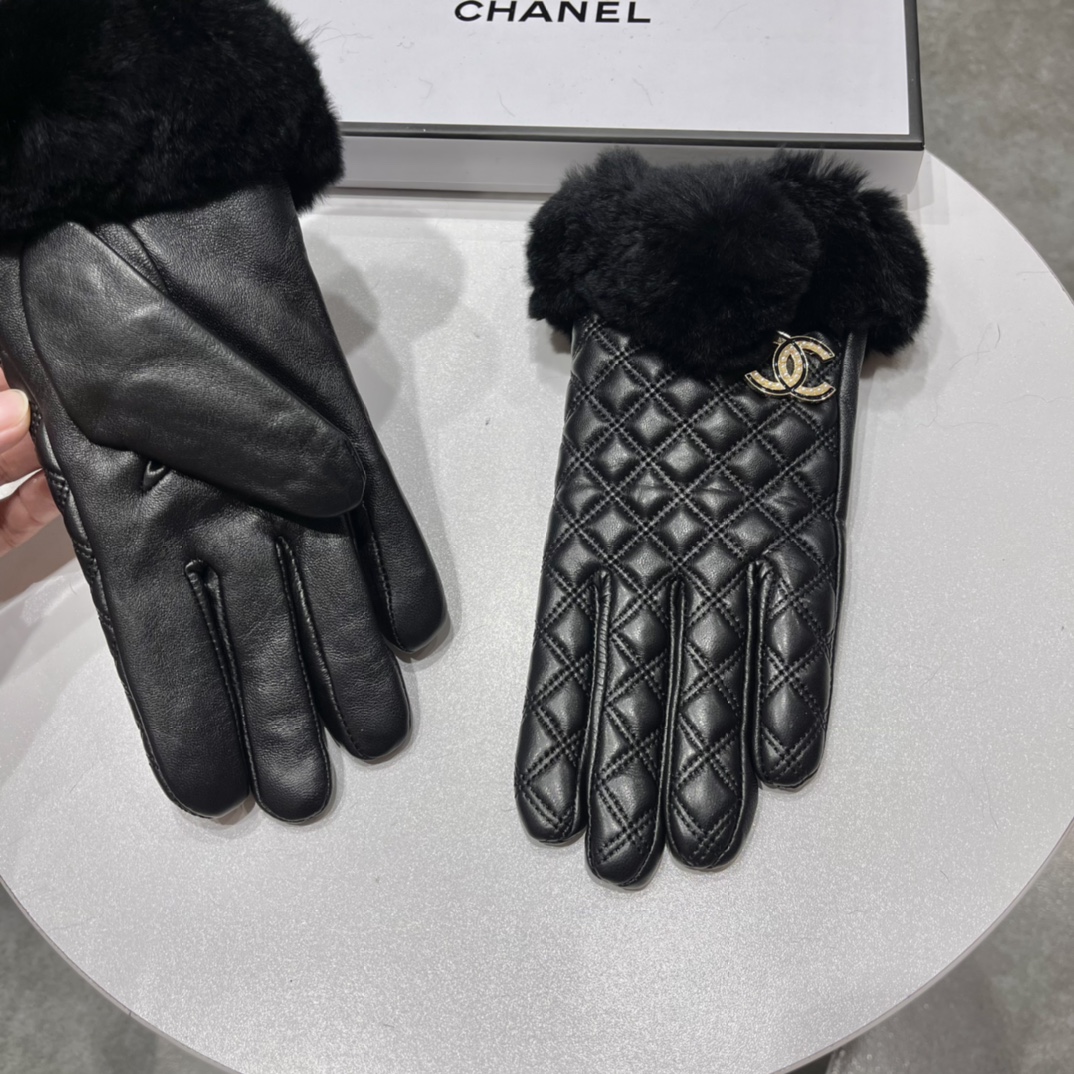 Chanel香奈儿2023秋冬双C懒兔毛羊皮手套手机触屏值得对比同款不同品质秒杀市场差产品进口一级羊皮懒