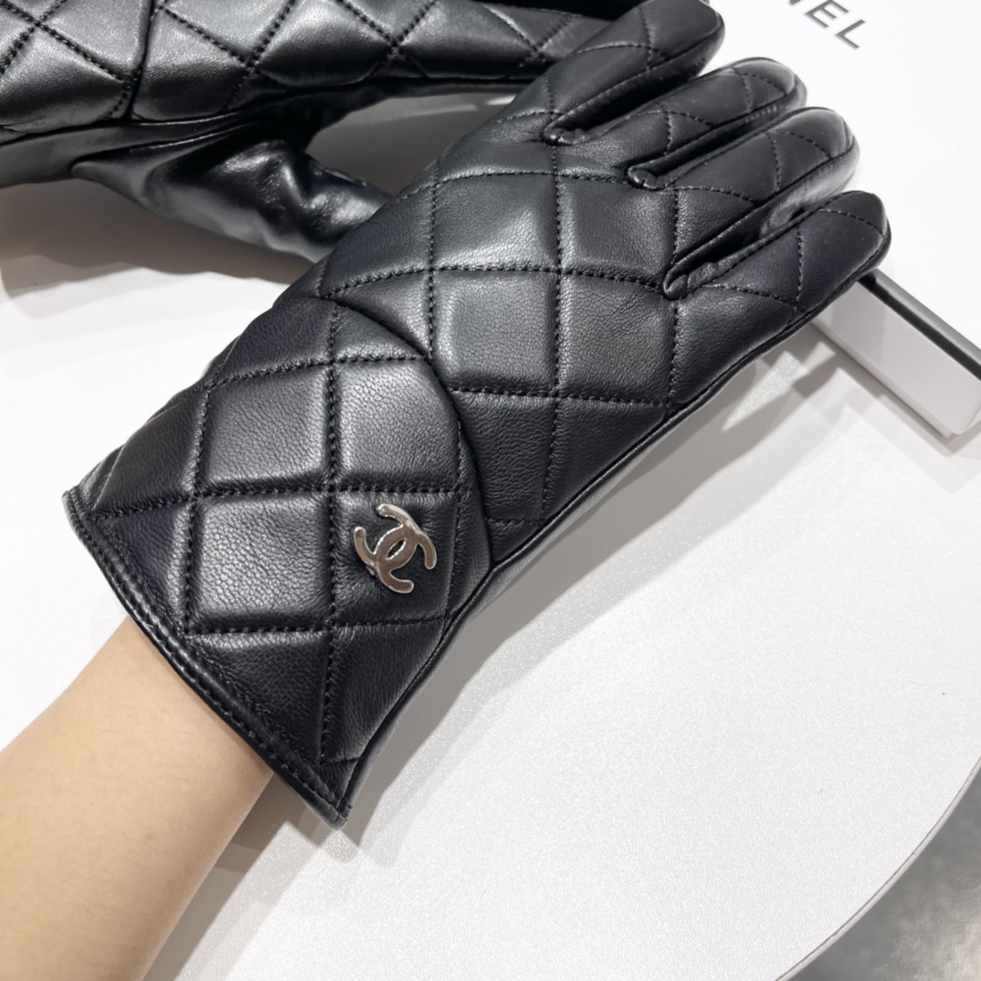 ️香奈儿新款女士手套一级羊皮皮质超薄柔软舒适特显手型质感超群码数ML