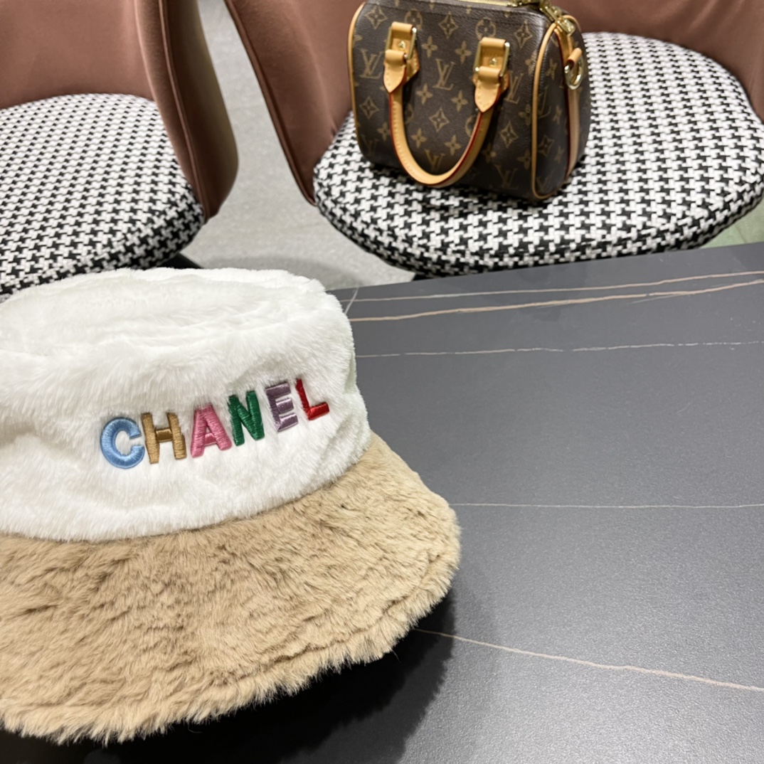 【CHANEL香奈儿】秋冬款小香风毛绒渔夫帽，韩版设计～穿搭必备