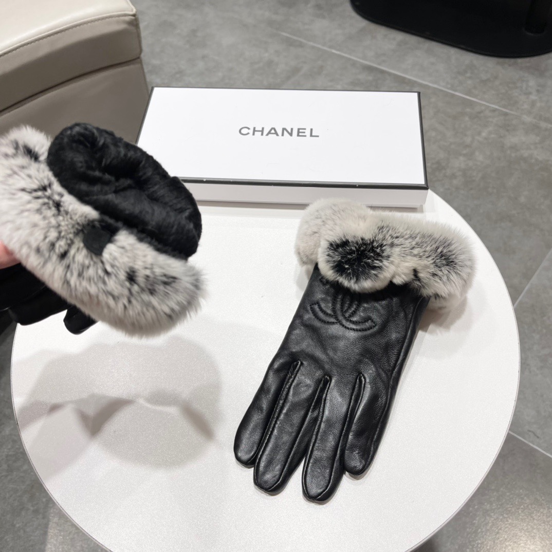 Chanel香奈儿最新款刺绣双C大logo皮质采用进口埃塞皮刺采用顶白级山羊皮懒兔毛手感更软细糯腻亲肤保