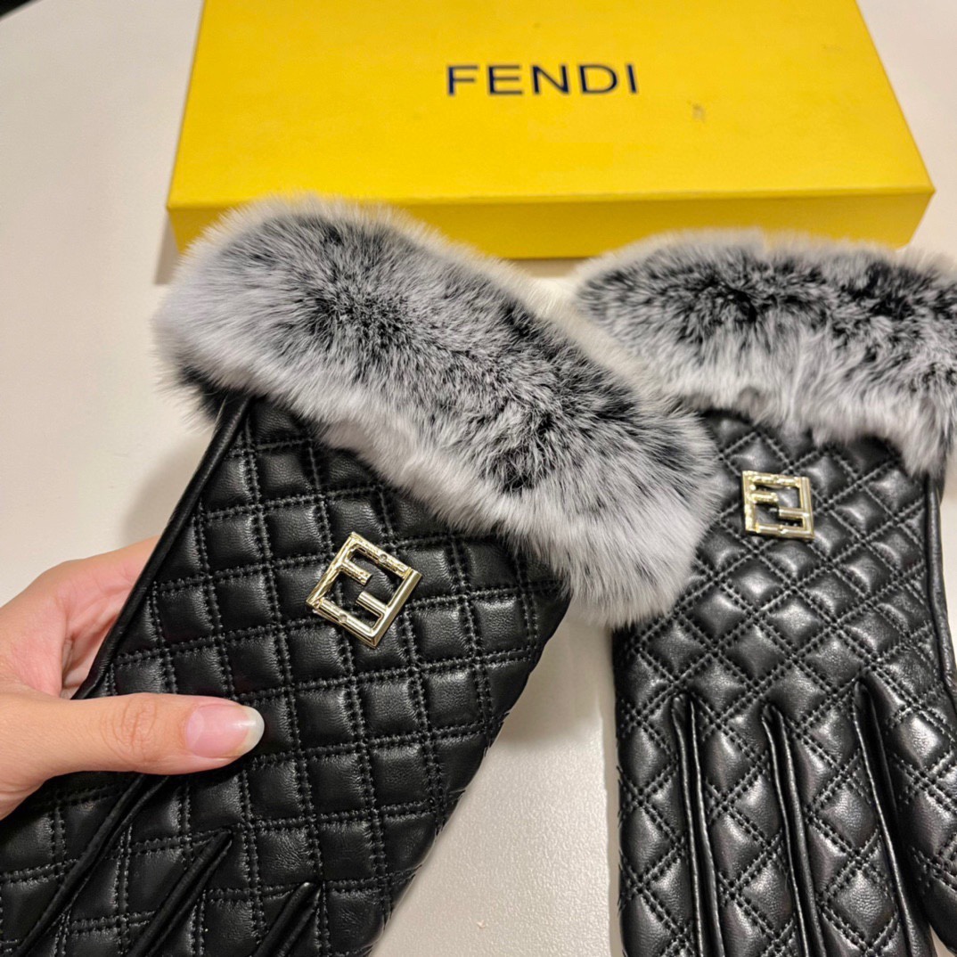 配包装芬迪FENDI2021秋冬懒兔毛羊皮手套手机触屏值得对比同款不同品质秒杀市场差产品进口一级羊皮懒兔