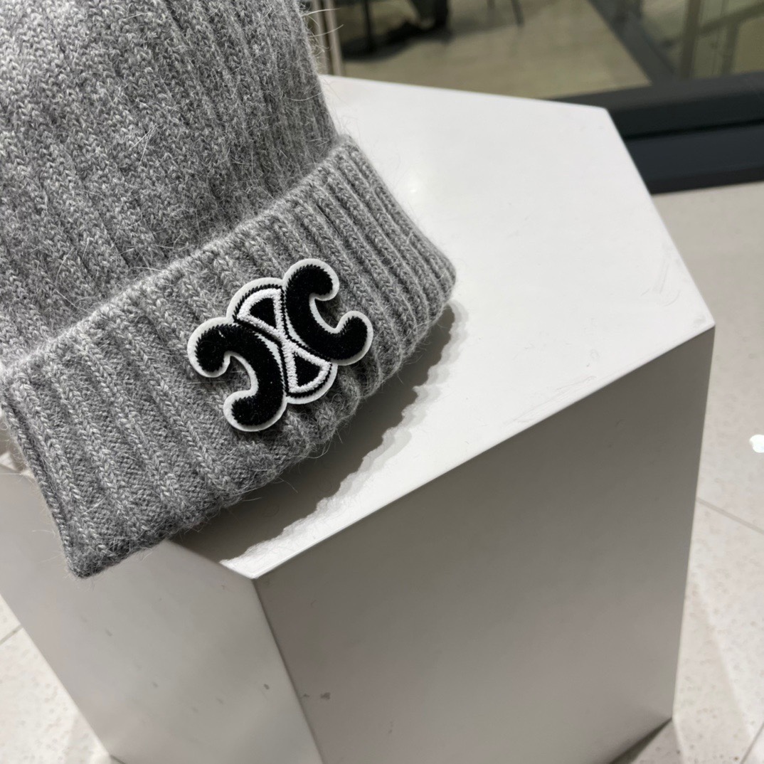 【CELINE赛琳】秋冬新兔毛针织毛线帽，超火爆💖质感一流，出街超好搭配！