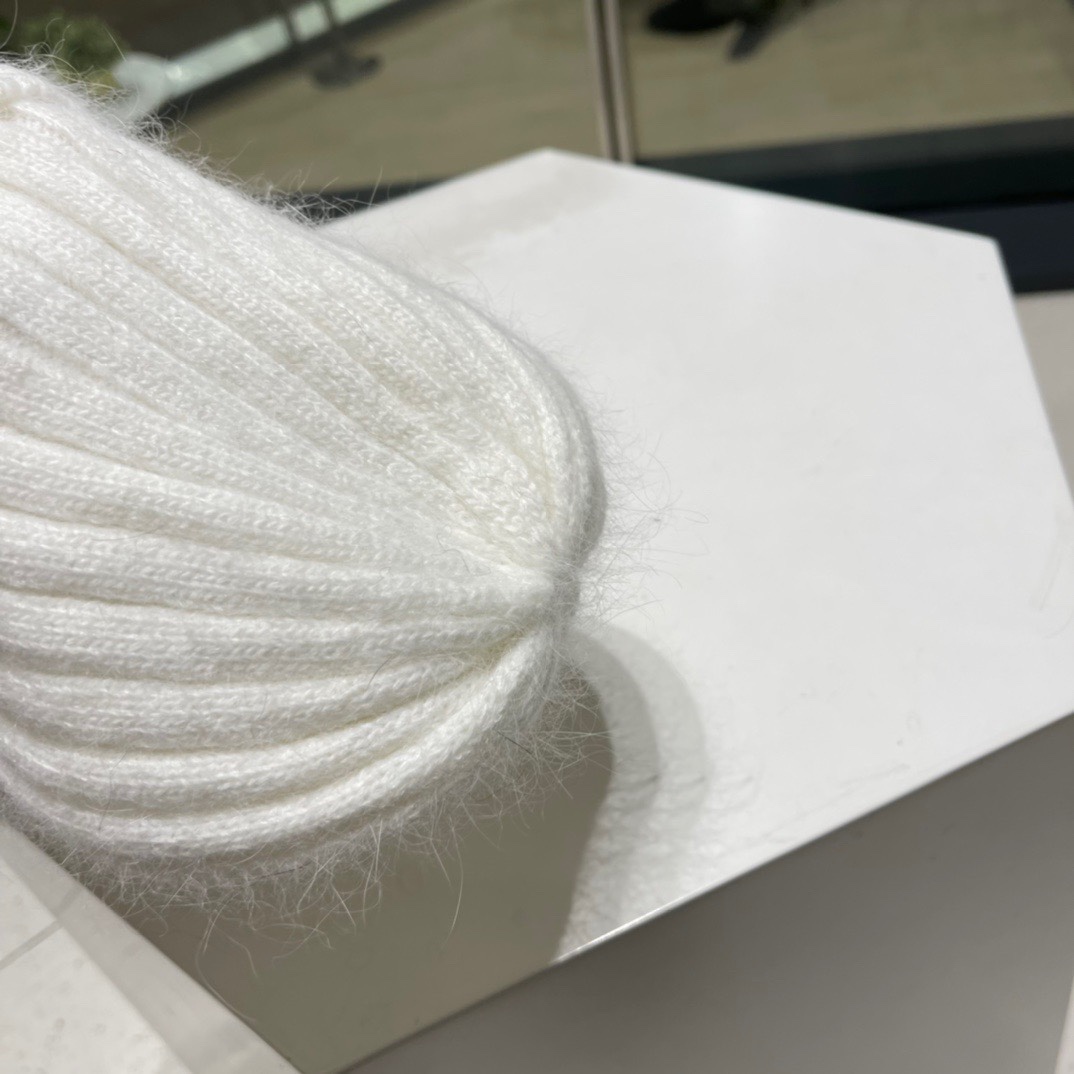 【CELINE赛琳】秋冬新兔毛针织毛线帽，超火爆💖质感一流，出街超好搭配！