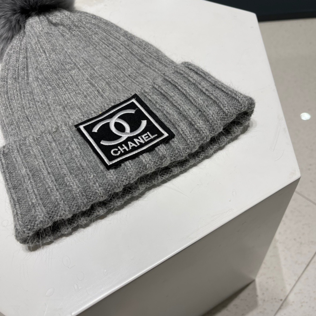 【CHANEL香奈儿】秋冬兔毛新款针织小香风针织毛线帽，走量款～出街超好搭配！