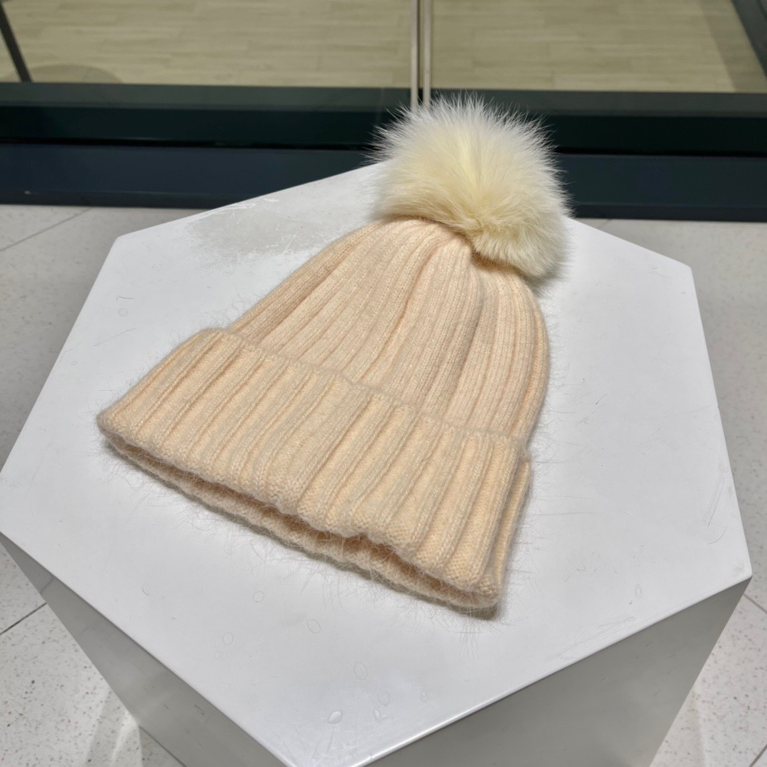 【CHANEL香奈儿】秋冬兔毛新款针织小香风针织毛线帽，走量款～出街超好搭配！