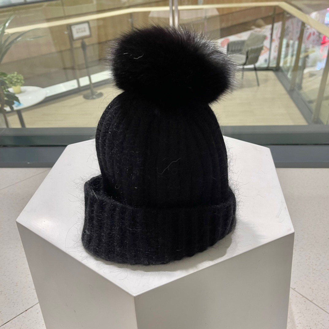 【CHANEL香奈儿】秋冬兔毛新款针织小香风针织毛线帽，走量款～出街超好搭配！