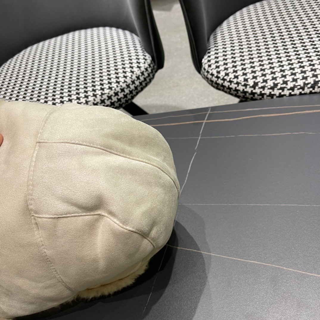 MONCLER拼接麂皮绒毛绒雷锋帽子男女户外滑雪保暖加厚骑车防寒东北帽