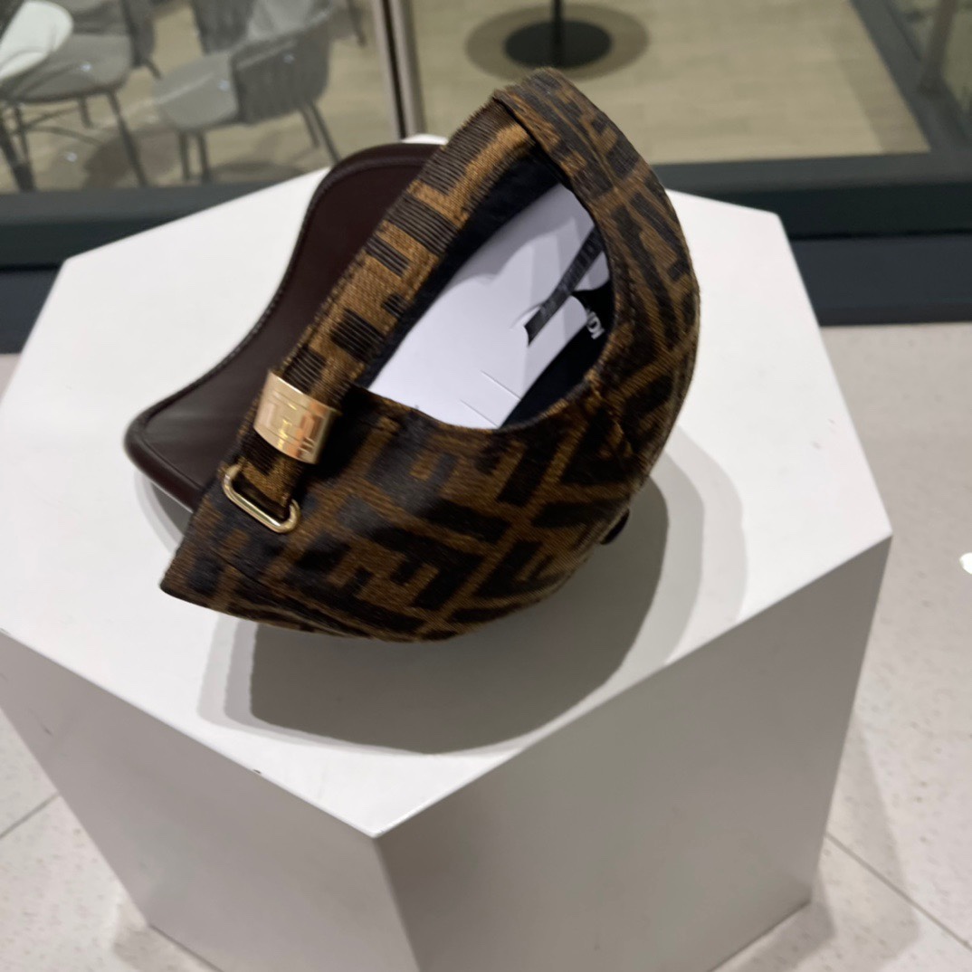  🧢芬迪FENDI。新款夏帽，棒球帽，超级无敌好看的帽子