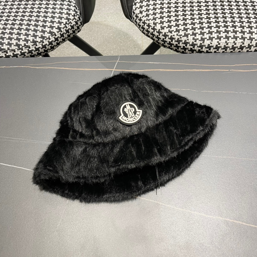 NO:189961,The cover, fisherman's hat, soft and circular curved hat shape, this must be the gentlest hat in winter, warm and fluffy, very suitable for autumn and winter wear, big hats with brim, will make you look very good, small hat, fisherman's hat, baseball hat, knit hat, hat, Moncler, espadrilles, hats19860909蒙口 渔夫帽 柔软的和的圆弧线条帽型 这一定是冬季最温柔的帽子 保暖好 毛绒绒的很适合秋冬佩戴 大帽檐的会非常显脸小帽子渔夫帽棒球帽针织帽,帽子,Moncler,espadrilles,hats,hat