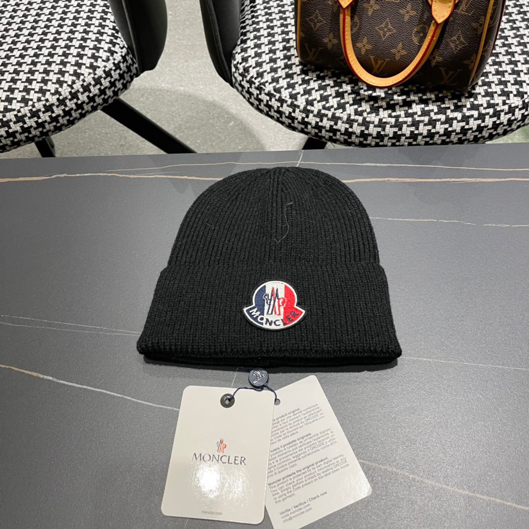 NO:190612,【MONCELER cover] New autumn and winter rabbit wool hat, designed for men and women, it is very easy to match when going out!  Hat Fisherman Hat Baseball Hat Knitted Hats, Hats, Moncler, espadrilles, hats19860909【MONCELER蒙口】秋冬新款兔毛毛线帽,设计款男女可戴,出街超好搭配！帽子渔夫帽棒球帽针织帽,帽子,Moncler,espadrilles,hats,hat