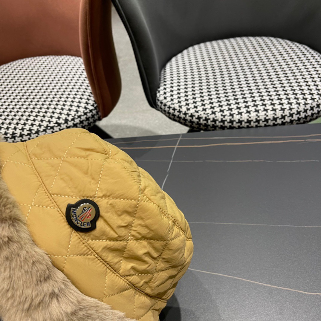  MONCLER蒙口秋冬雷锋帽子女加绒加厚耳罩毛绒韩版护耳显脸小户外防寒套头冷帽