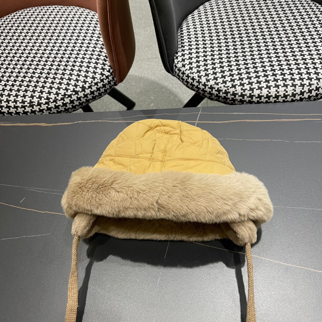  MONCLER蒙口秋冬雷锋帽子女加绒加厚耳罩毛绒韩版护耳显脸小户外防寒套头冷帽