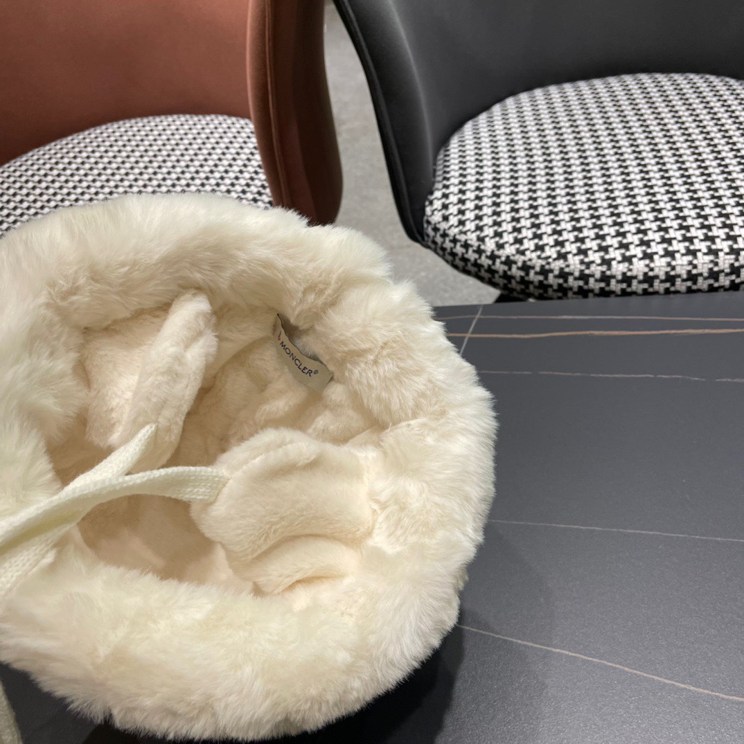  MONCLER蒙口秋冬雷锋帽子女加绒加厚耳罩毛绒韩版护耳显脸小户外防寒套头冷帽