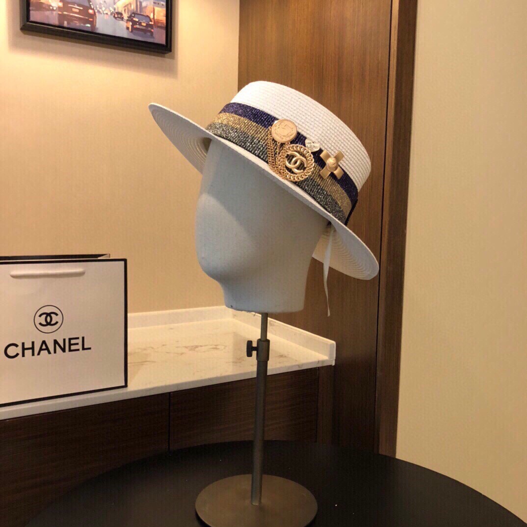 香奈儿CHANEL草帽，徽章小香组合设计 官方同步，原单品质，重工定制，独一无二，欧美时尚大牌！