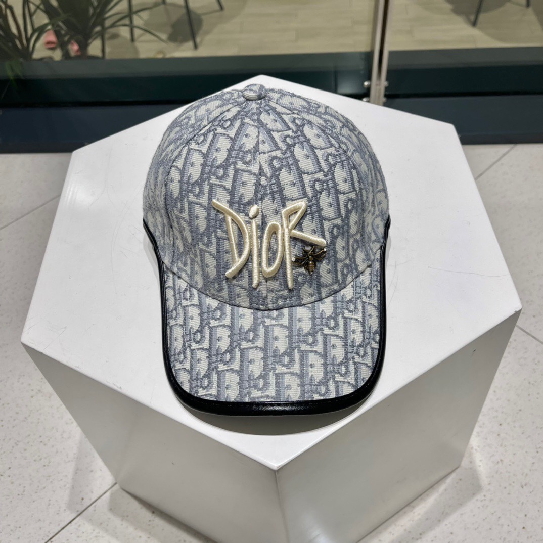 Dior(迪奥) 新款原单棒球帽， 精致格调，很酷很时尚，专柜断货热门，质量超赞