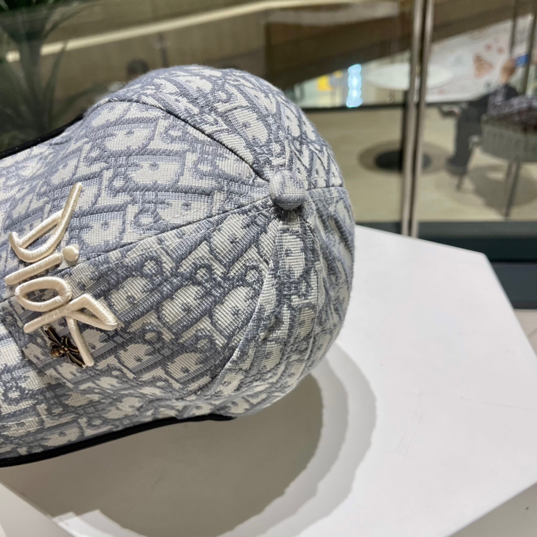 Dior(迪奥) 新款原单棒球帽， 精致格调，很酷很时尚，专柜断货热门，质量超赞