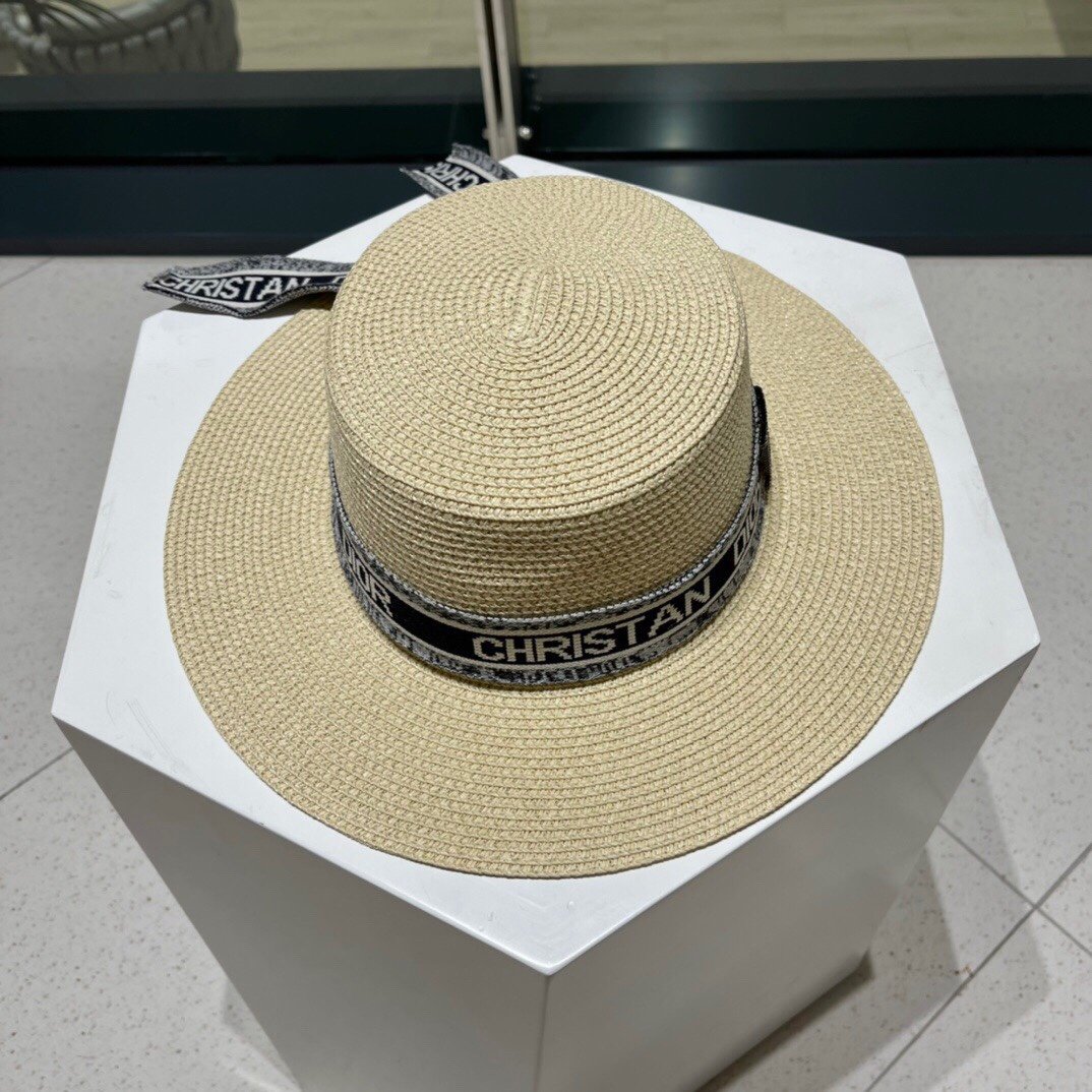 迪奥Dior新款草编遮阳草帽盆帽沙滩风简约大方百搭单品出街首选新款帽型超美腻新品上架