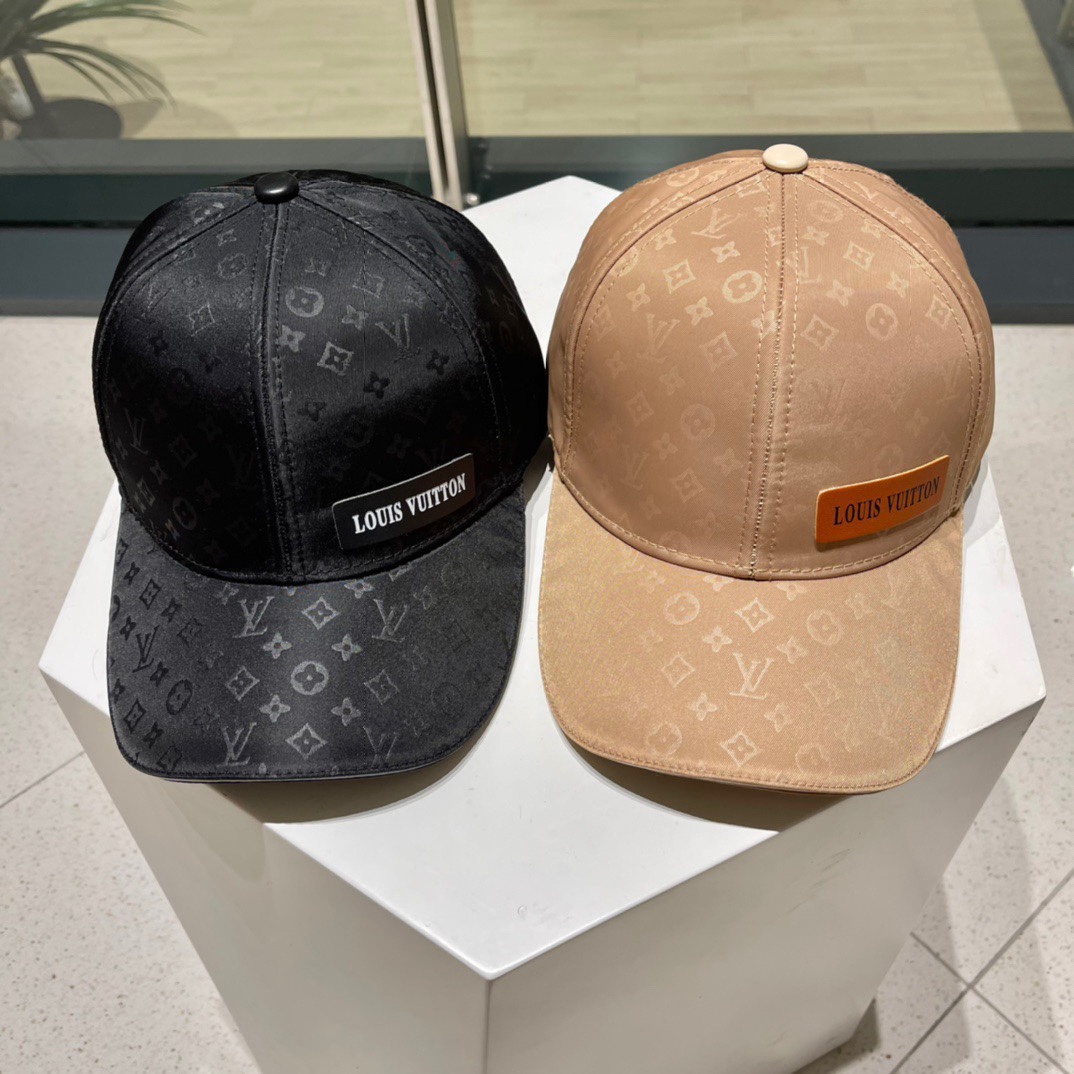 NO:192404,[LV] New baseball cap for the counter, big brands synchronize, super easy to match, shipped!  Hat fisherman hat baseball hat knit hat, hat, louis vuitton, espadrilles,hats19860909【LV】专柜新款棒球帽,大牌同步,超好搭配,出货！帽子渔夫帽棒球帽针织帽,帽子,louis vuitton,espadrilles,hats,hat