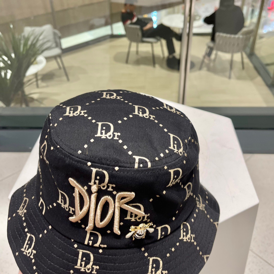  高版本 👒Dior迪奥👒新品迪奥渔夫帽，ab机场look，质量代购版本，适合日常穿搭的一款渔夫帽