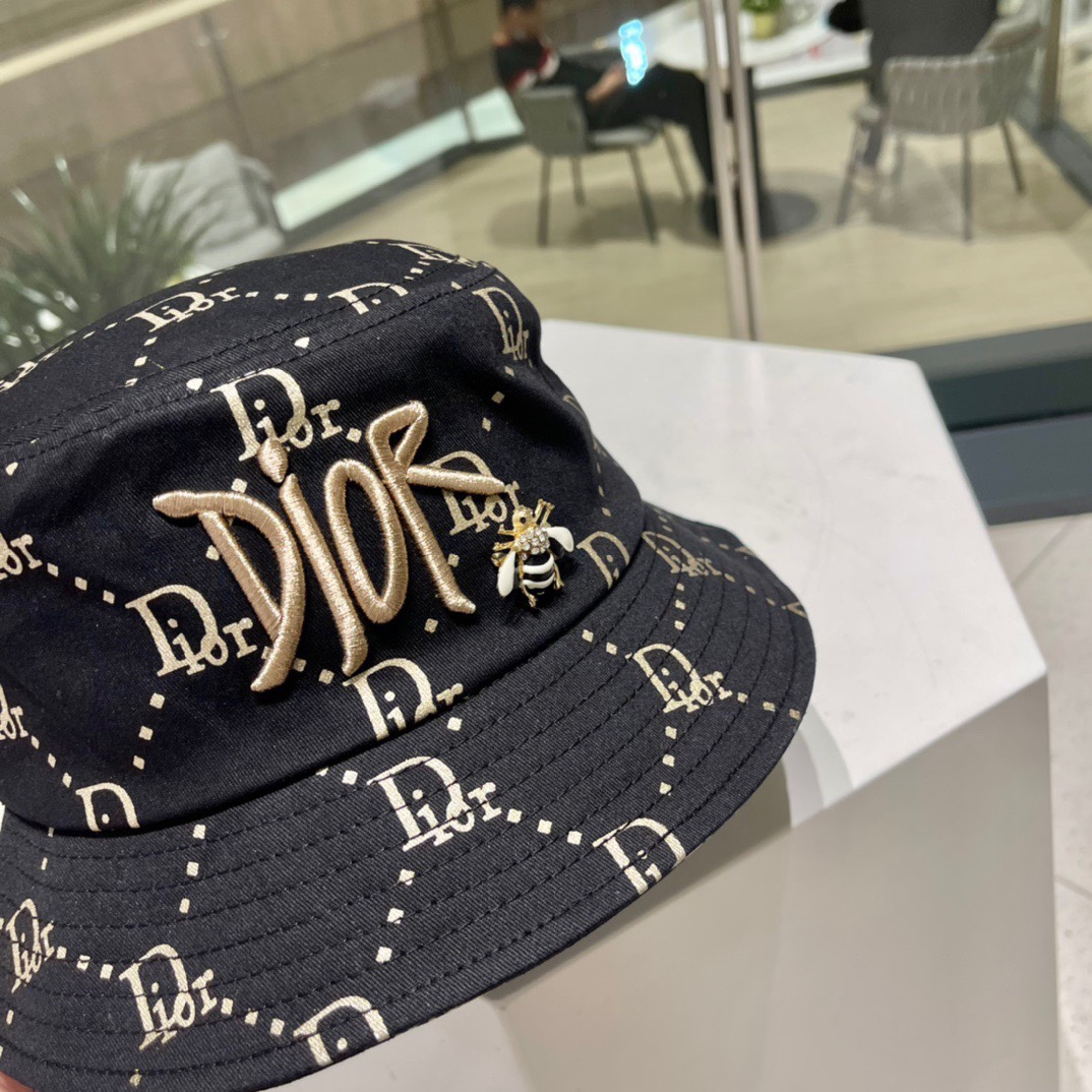  高版本 👒Dior迪奥👒新品迪奥渔夫帽，ab机场look，质量代购版本，适合日常穿搭的一款渔夫帽