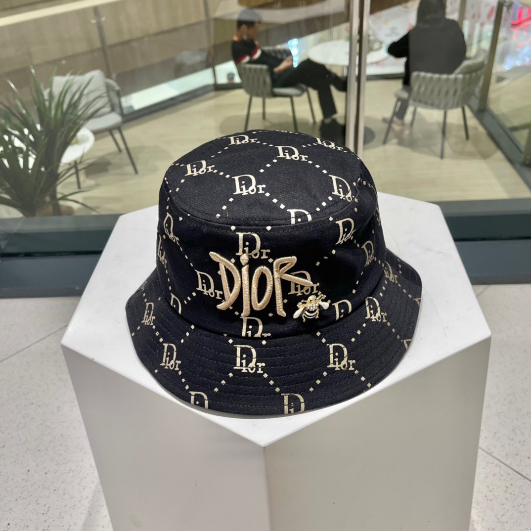  高版本 👒Dior迪奥👒新品迪奥渔夫帽，ab机场look，质量代购版本，适合日常穿搭的一款渔夫帽
