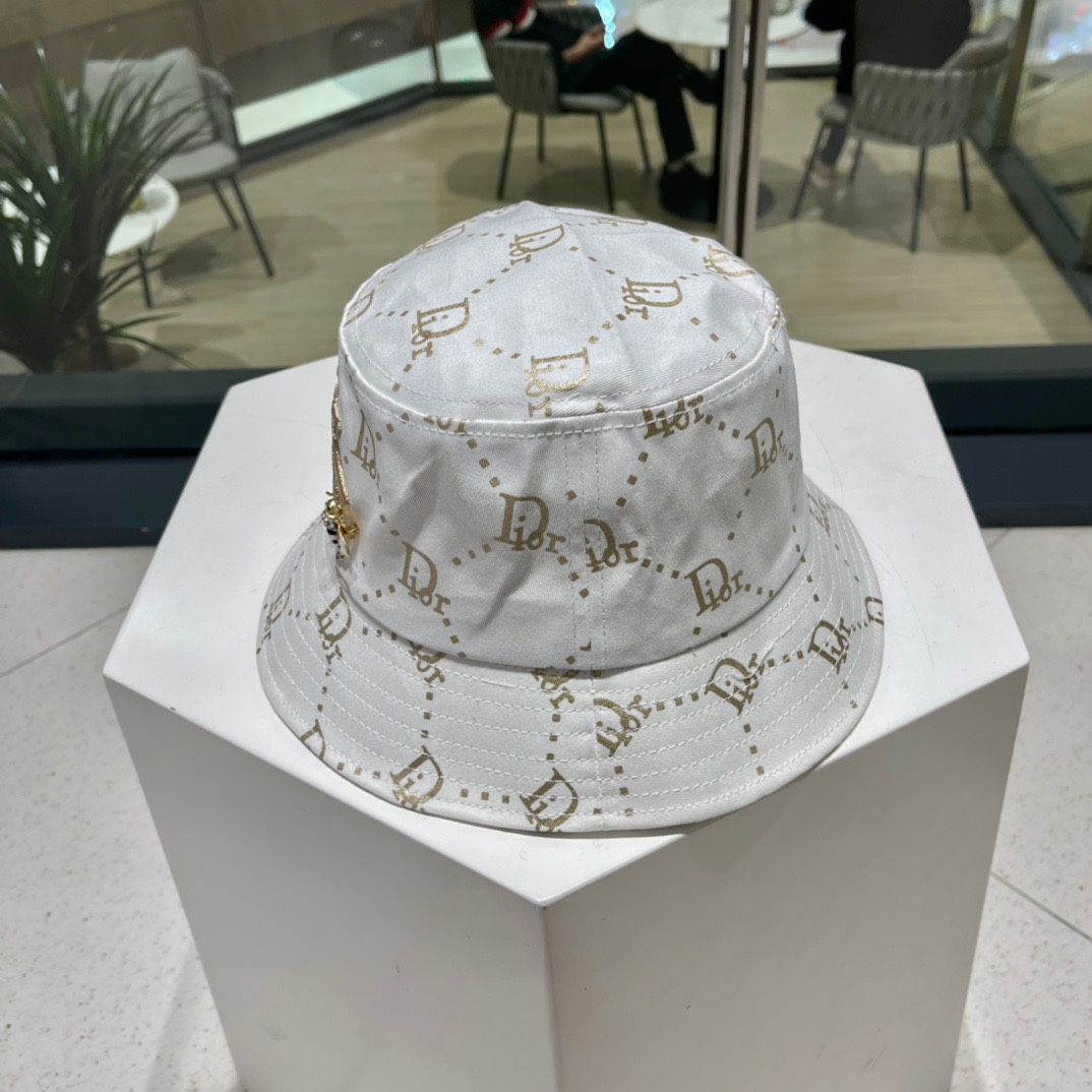  高版本 👒Dior迪奥👒新品迪奥渔夫帽，ab机场look，质量代购版本，适合日常穿搭的一款渔夫帽