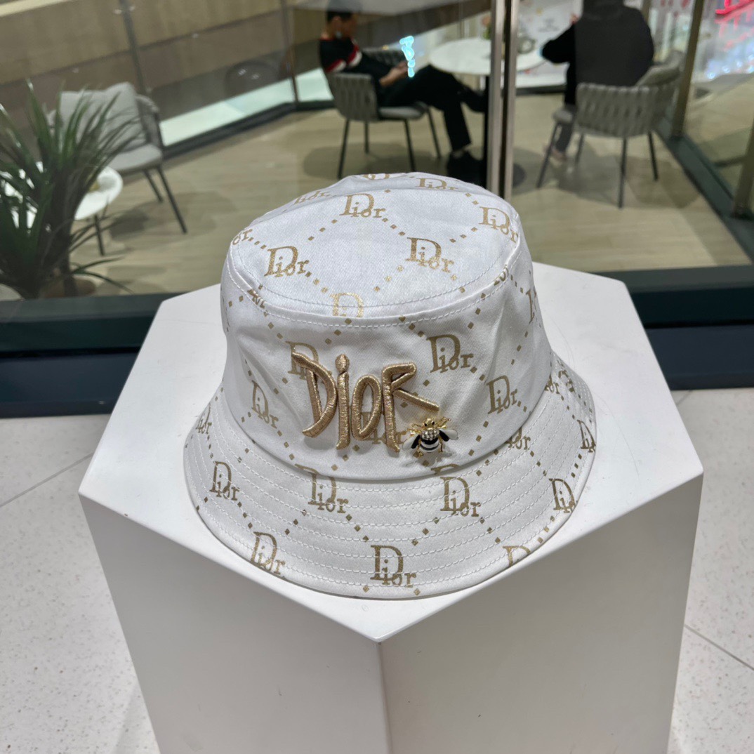  高版本 👒Dior迪奥👒新品迪奥渔夫帽，ab机场look，质量代购版本，适合日常穿搭的一款渔夫帽