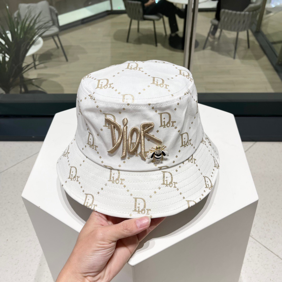  高版本 👒Dior迪奥👒新品迪奥渔夫帽，ab机场look，质量代购版本，适合日常穿搭的一款渔夫帽