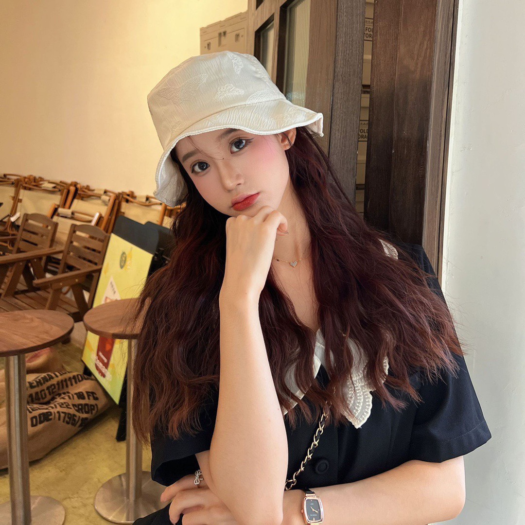 NO:192722,Selin cellne new Korean style butterfly embroidered fisherman hat women's pot hat versatile street sun protection sun hat trend flat sun hat fisherman hat baseball hat knit hat, hat, celine, espadrilles, hats19860909赛琳cellne新款韩版蝴蝶刺绣渔夫帽女盆帽百搭街头防晒遮阳帽潮平顶太阳帽帽子渔夫帽棒球帽针织帽,帽子,celine,espadrilles,hats,hat