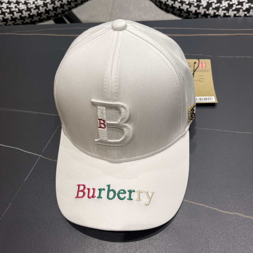  BURBERRY巴宝莉 经典网官新款经典棒球帽，渔夫帽大牌高级十感足！简约尚时风，男女同款！高质品，尊